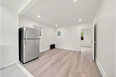 16505 78th Avenue, Fresh Meadows, NY 11366 - Photo 4