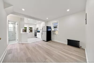 16505 78th Avenue, Fresh Meadows, NY 11366 - Photo 8