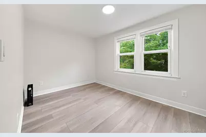 16505 78th Avenue, Fresh Meadows, NY 11366 - Photo 6