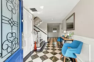 2 Peppermill Rd, Roslyn, NY 11576 - Photo 4