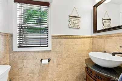 2 Peppermill Road, Roslyn, NY 11576 - Photo 18