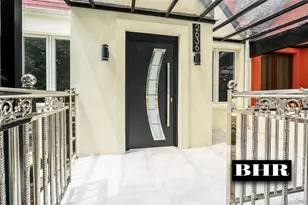 2636 E 7th St, Brooklyn, NY 11235 - Photo 2