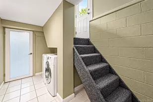1054 Grand Ave, Hempstead, NY 11550 - Photo 28