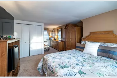 2569 Wantagh Avenue, Wantagh, NY 11793 - Photo 16