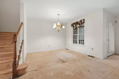 14 Glen Eagles Drive, Poughkeepsie, NY 12603 - Photo 10