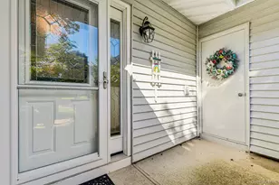 111 Fairfield Dr, Saint James, NY 11780 - Photo 6