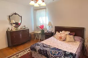 255-15 75th Ave, Glen Oaks, NY 11004 - Photo 10