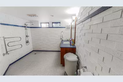 64-53 82nd Place, Middle Village, NY 11379 - Photo 18