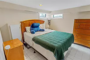 64-53 82nd Pl, Middle Village, NY 11379 - Photo 16