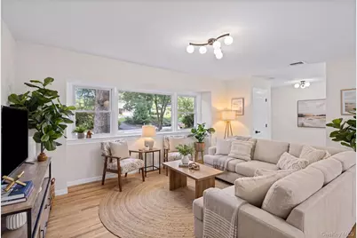 14 Camelot Lane, East Setauket, NY 11733 - Photo 16