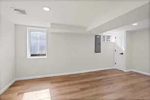 14 Camelot Ln, East Setauket, NY 11733 - Photo 38