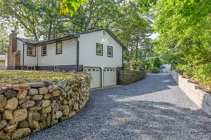 14 Camelot Ln, East Setauket, NY 11733 - Photo 46