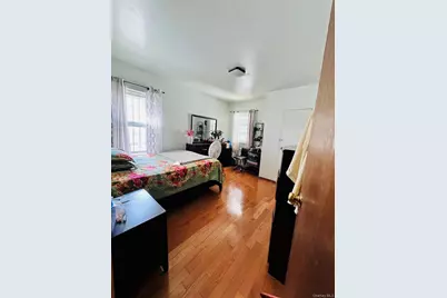 192-14 109th Avenue #1st floor, Saint Albans, NY 11412 - Photo 6
