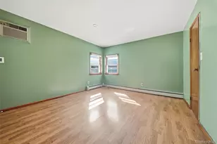 506 Whittier St, Westbury, NY 11590 - Photo 10
