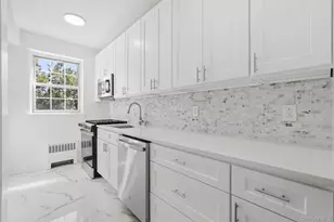 220 Pelham Rd, New Rochelle, NY 10805 - Photo 14