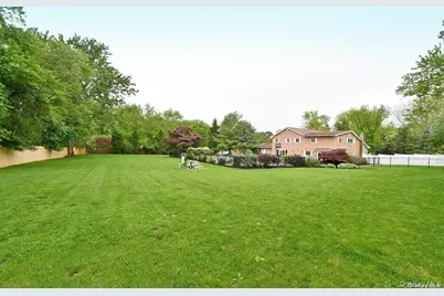 25 Bagatelle Road, Dix Hills, NY 11746 - Photo 2