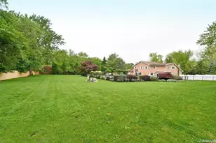 25 Bagatelle Rd, Dix Hills, NY 11746 - Photo 2