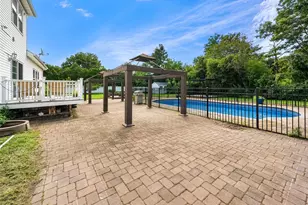 51 Jordan Dr, Medford, NY 11763 - Photo 34
