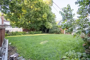 82-41 215th St, Hollis, NY 11427 - Photo 14