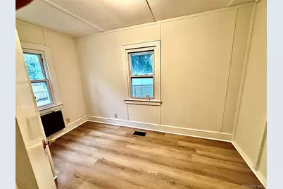 103 Maple Street S, Lake Grove, NY 11755 - Photo 8