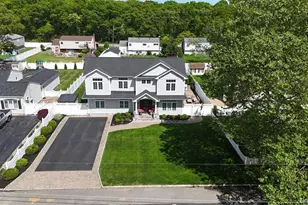 703 Peter Paul Dr, West Islip, NY 11795 - Photo 36
