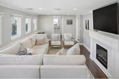 703 Peter Paul Drive, West Islip, NY 11795 - Photo 10