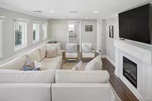 703 Peter Paul Dr, West Islip, NY 11795 - Photo 10