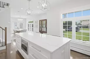 703 Peter Paul Dr, West Islip, NY 11795 - Photo 4