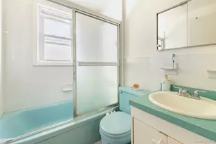 19 Acorn Pl, Lynbrook, NY 11563 - Photo 24