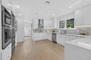 2 Lee Pl, Old Bethpage, NY 11804 - Photo 12
