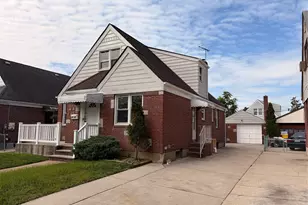 82-26 258th St, Glen Oaks, NY 11004 - Photo 2