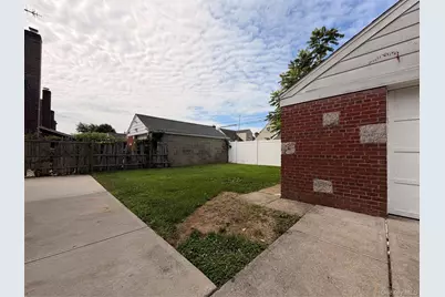 82-26 258th Street, Glen Oaks, NY 11004 - Photo 20
