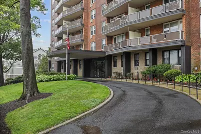360 Westchester Avenue #503, Port Chester, NY 10573 - Photo 2