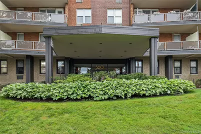 360 Westchester Avenue #503, Port Chester, NY 10573 - Photo 16