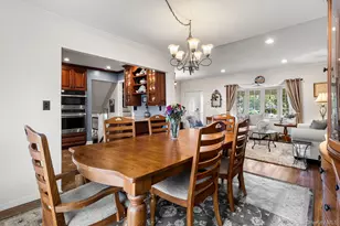 3671 Adele Ct, Wantagh, NY 11793 - Photo 12