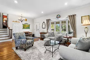 3671 Adele Ct, Wantagh, NY 11793 - Photo 8