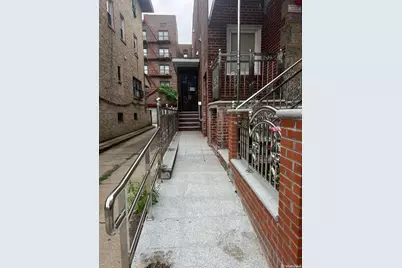34-26 75th Street #2R, Flushing, NY 11372 - Photo 2