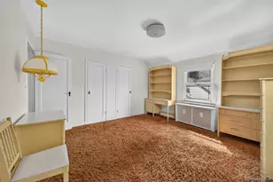 85-22 213th St, Hollis, NY 11427 - Photo 22