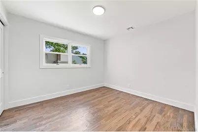 13 Campbell Lane, East Islip, NY 11730 - Photo 16