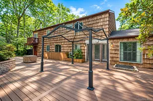 35 Hastings Dr, Ridge, NY 11961 - Photo 40