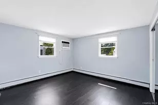 12 Cable Ln, Hicksville, NY 11801 - Photo 16