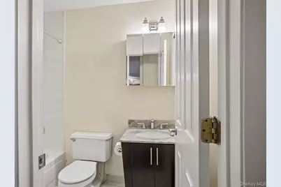 302 Church Street #2J, White Plains, NY 10603 - Photo 18