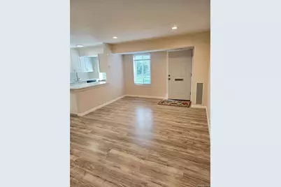 27 Fargo Court #27, Coram, NY 11727 - Photo 8