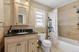 122 Commonwealth Ave, Merrick, NY 11566 - Photo 16