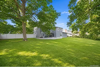 41 Madison Avenue, Amityville, NY 11701 - Photo 4