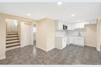 41 Madison Avenue, Amityville, NY 11701 - Photo 24