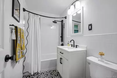 35U Madison Park Gardens #35U, Port Washington, NY 11050 - Photo 10