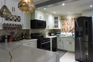 18 Leach St, Lynbrook, NY 11563 - Photo 4