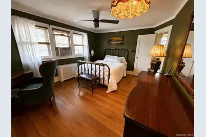13810 Cronston Avenue, Rockaway Park, NY 11694 - Photo 16