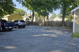 7 High St, Poughkeepsie, NY 12601 - Photo 2